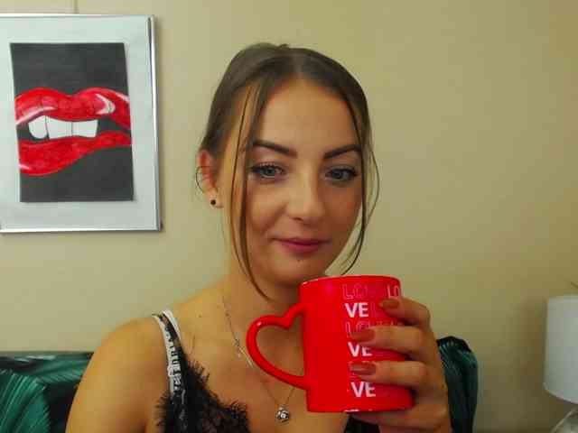 NatalieKiss webcam