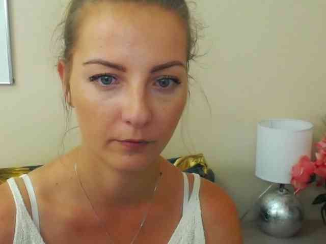 NatalieKiss webcam
