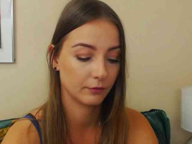 NatalieKiss webcam