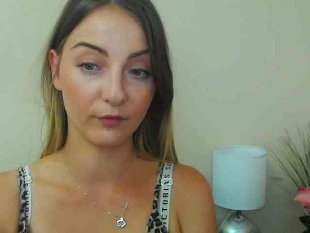 NatalieKiss webcam