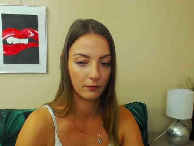 NatalieKiss webcam
