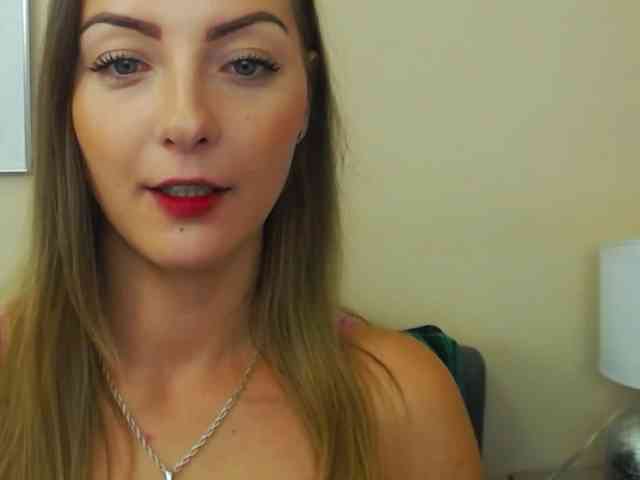 NatalieKiss webcam
