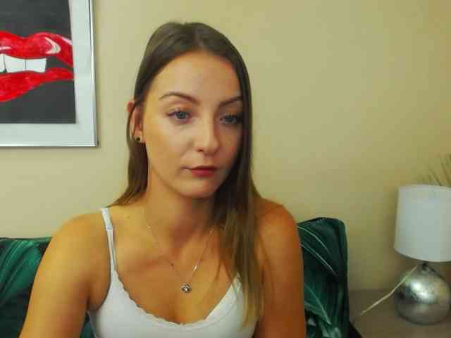 NatalieKiss webcam