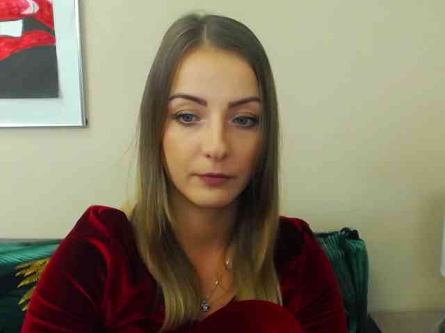 NatalieKiss webcam