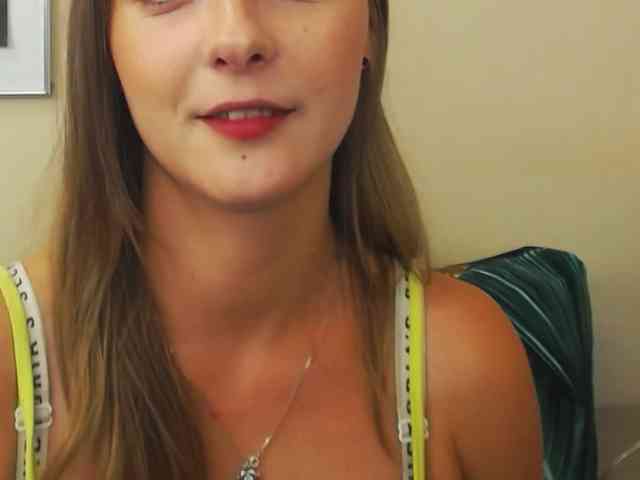 NatalieKiss webcam