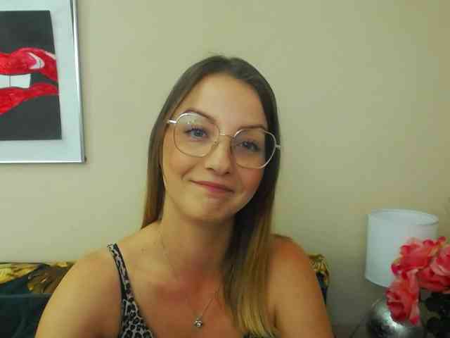 NatalieKiss webcam
