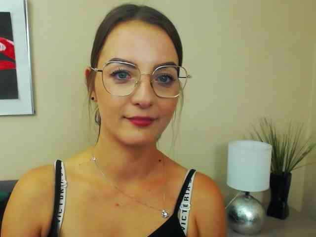 NatalieKiss webcam