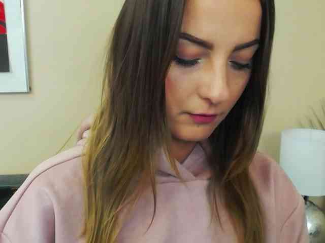 NatalieKiss webcam