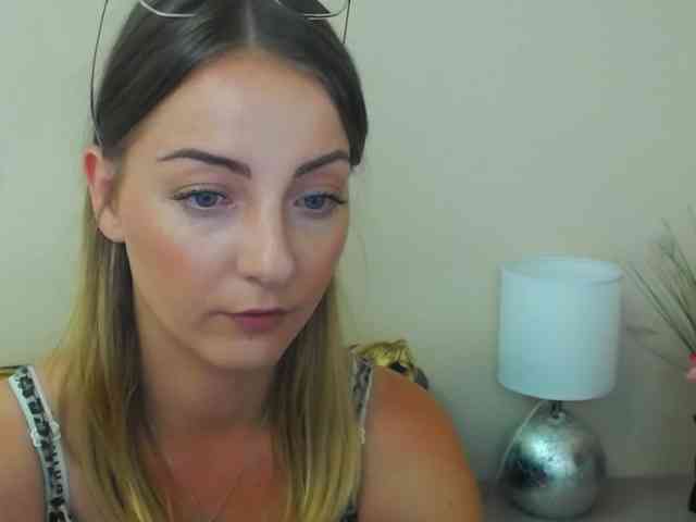 NatalieKiss webcam