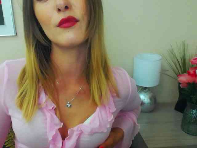 NatalieKiss webcam