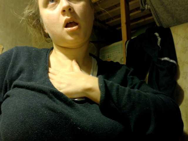 go to chat with Frummi