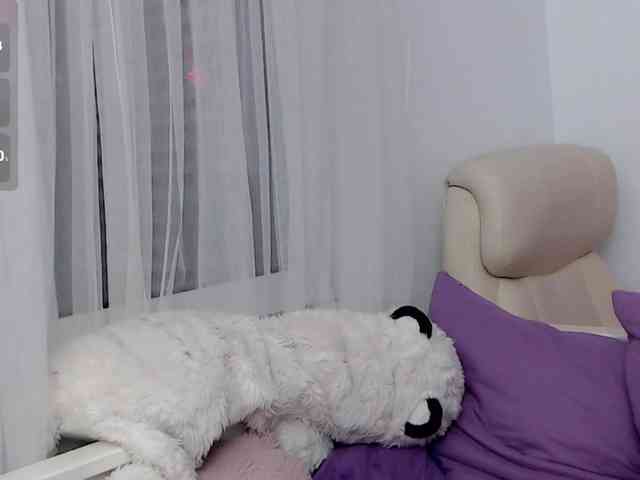 KateLove23 webcam