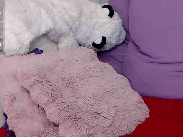 KateLove23 webcam