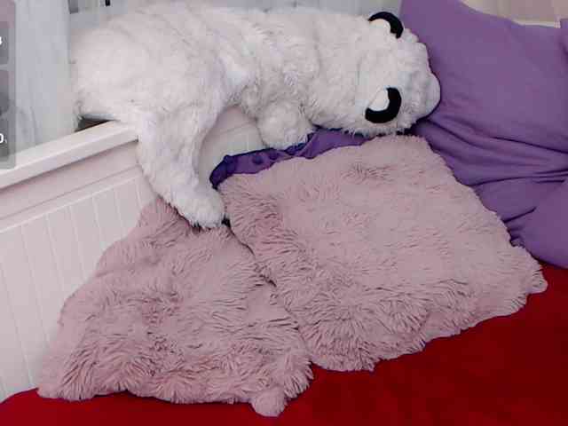 KateLove23 webcam