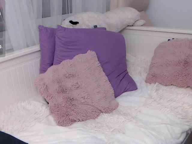 KateLove23 webcam
