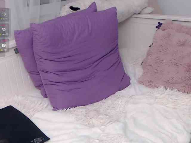 KateLove23 webcam