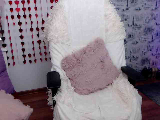KateLove23 webcam