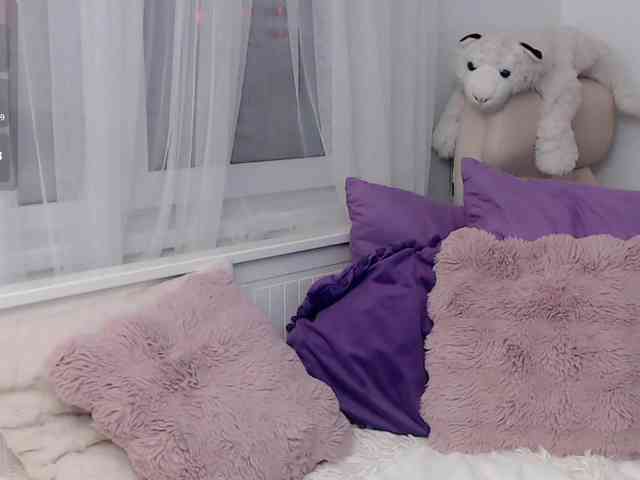 KateLove23 webcam
