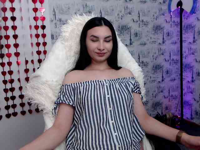 KateLove23 webcam