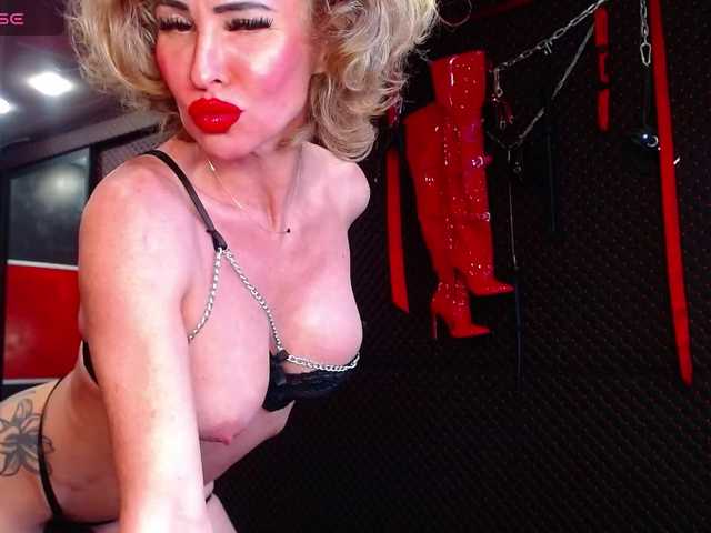  Maaarrrgggooo chat room