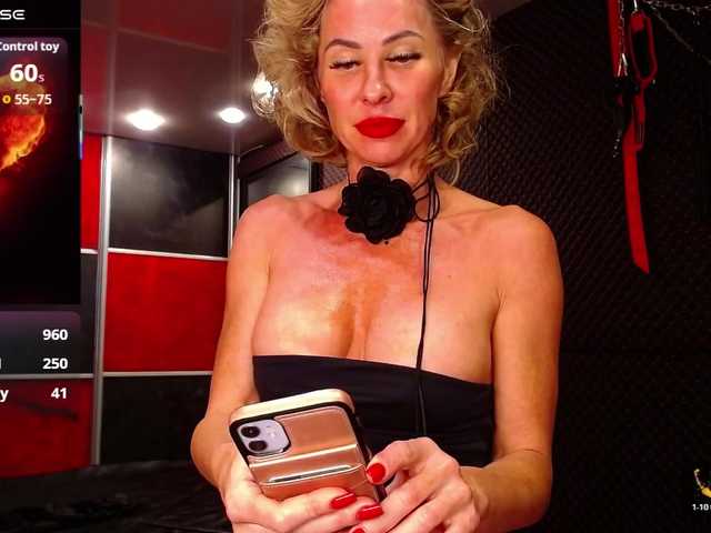 Maaarrrgggooo's BongaCams show and profile