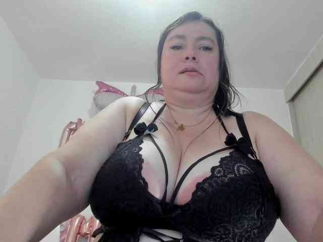 esmeraldamf webcam
