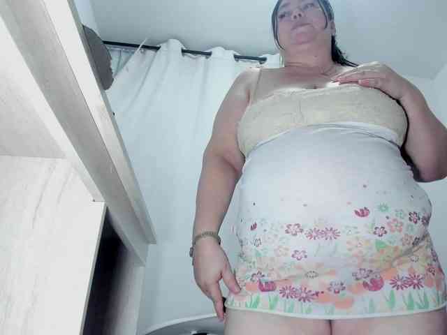 esmeraldamf Live Webcam on BongaCams