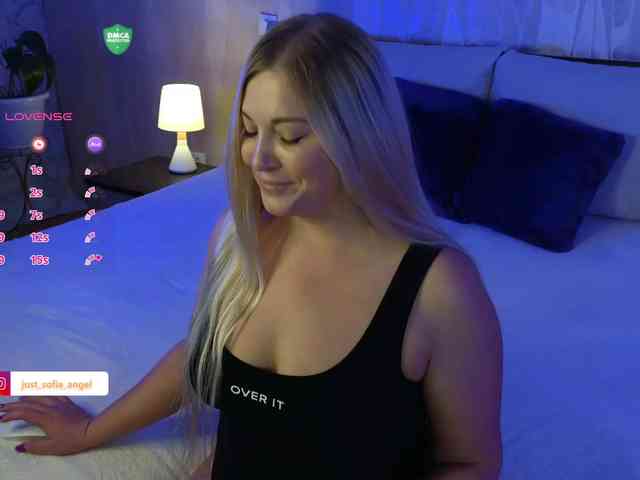 choose-me111 Live Webcam on BongaCams