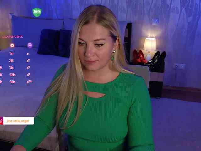 JUST_SOFIA webcam