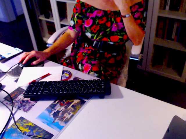 xxangelcatxx — HelloI have something sweet and tempting for you. Will you come in? ***angelina40