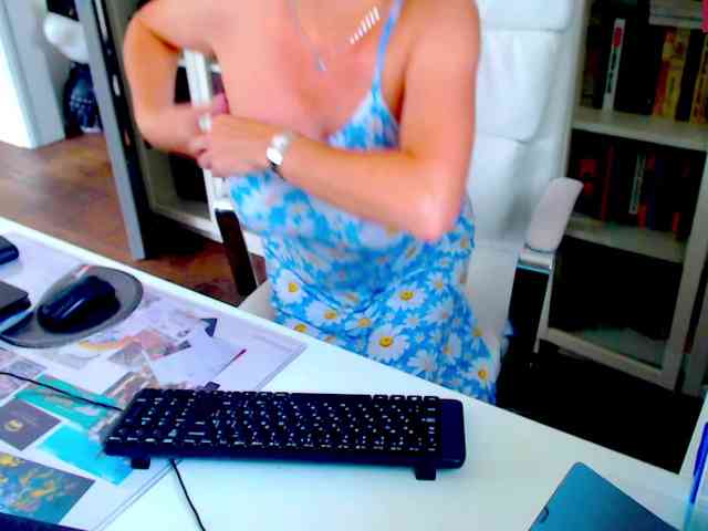 _Angelina_ webcam