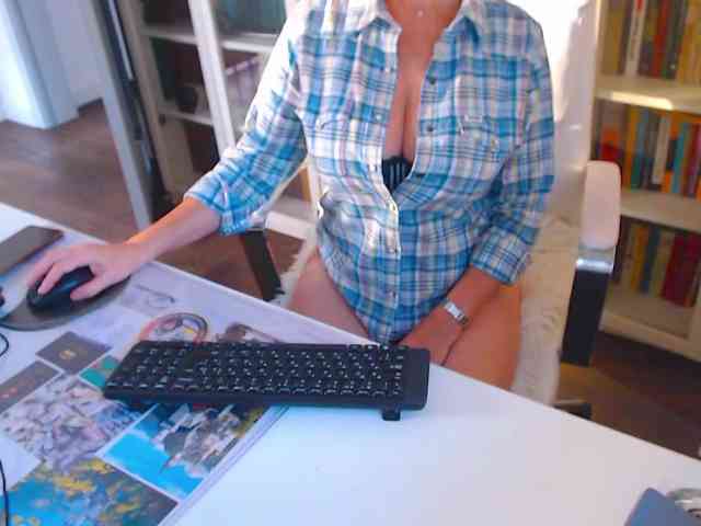 _Angelina_ webcam
