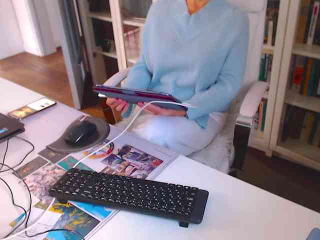 _Angelina_ webcam