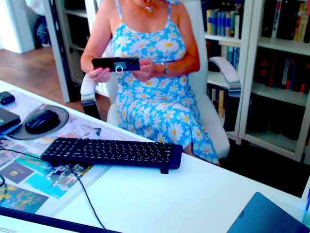 _Angelina_ webcam