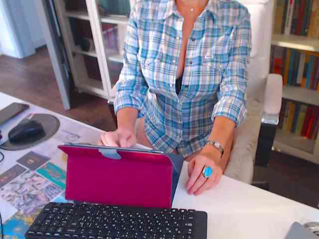 _Angelina_ webcam