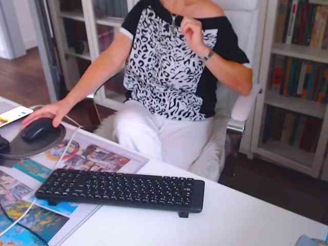 _Angelina_ webcam