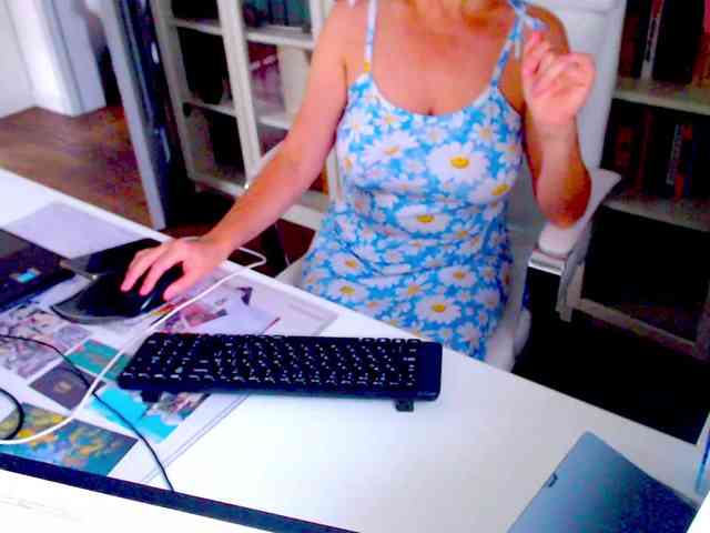 _Angelina_ webcam