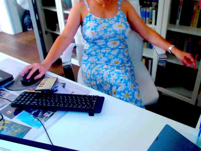 _Angelina_ webcam
