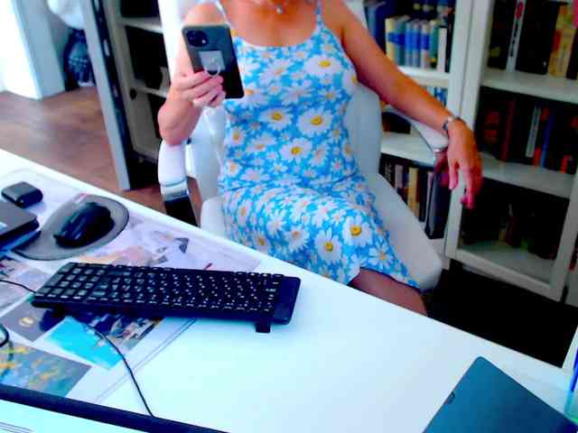 _Angelina_ webcam