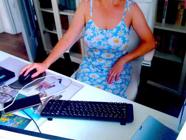 _Angelina_ webcam