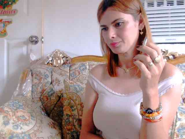 HotBeautyQuen Live Webcam on BongaCams