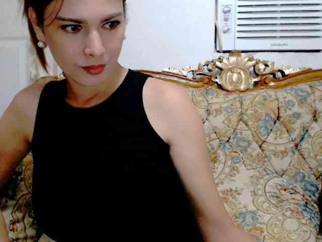 HotBeautyQuen Live Webcam on BongaCams