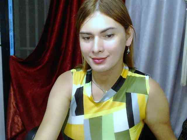 HotBeautyQuen Live Webcam on BongaCams
