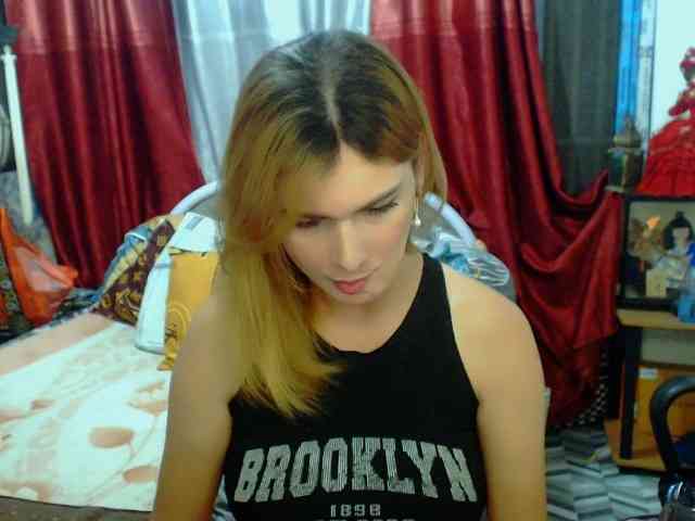 HotBeautyQuen Live Webcam on BongaCams