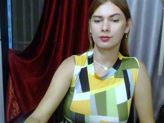 HotBeautyQuen Live Webcam on BongaCams