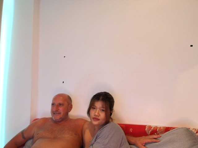 jhongade's BongaCams show and profile