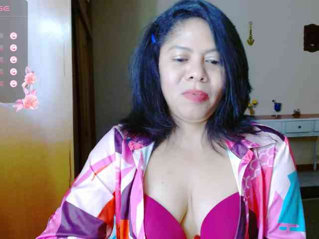 Rosita1900 webcam