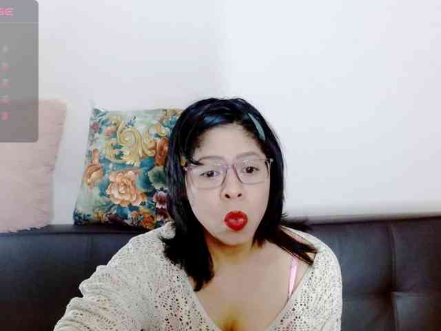 Rosita1900 webcam
