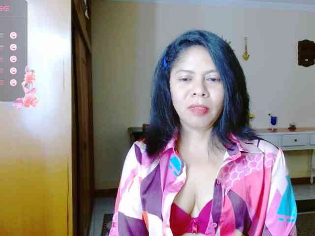 Rosita1900 webcam