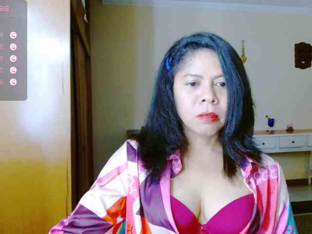 Rosita1900 webcam